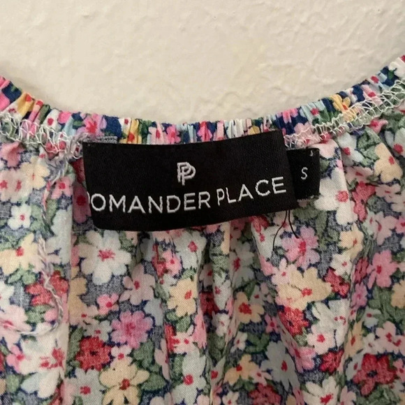 Tuckernuck Pomander Place Square Neck Floral Blouse size small - Picture 4 of 6